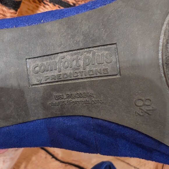 Predictions Comfort Plus Blue Pointed Toe Heels - Picture 6 of 7